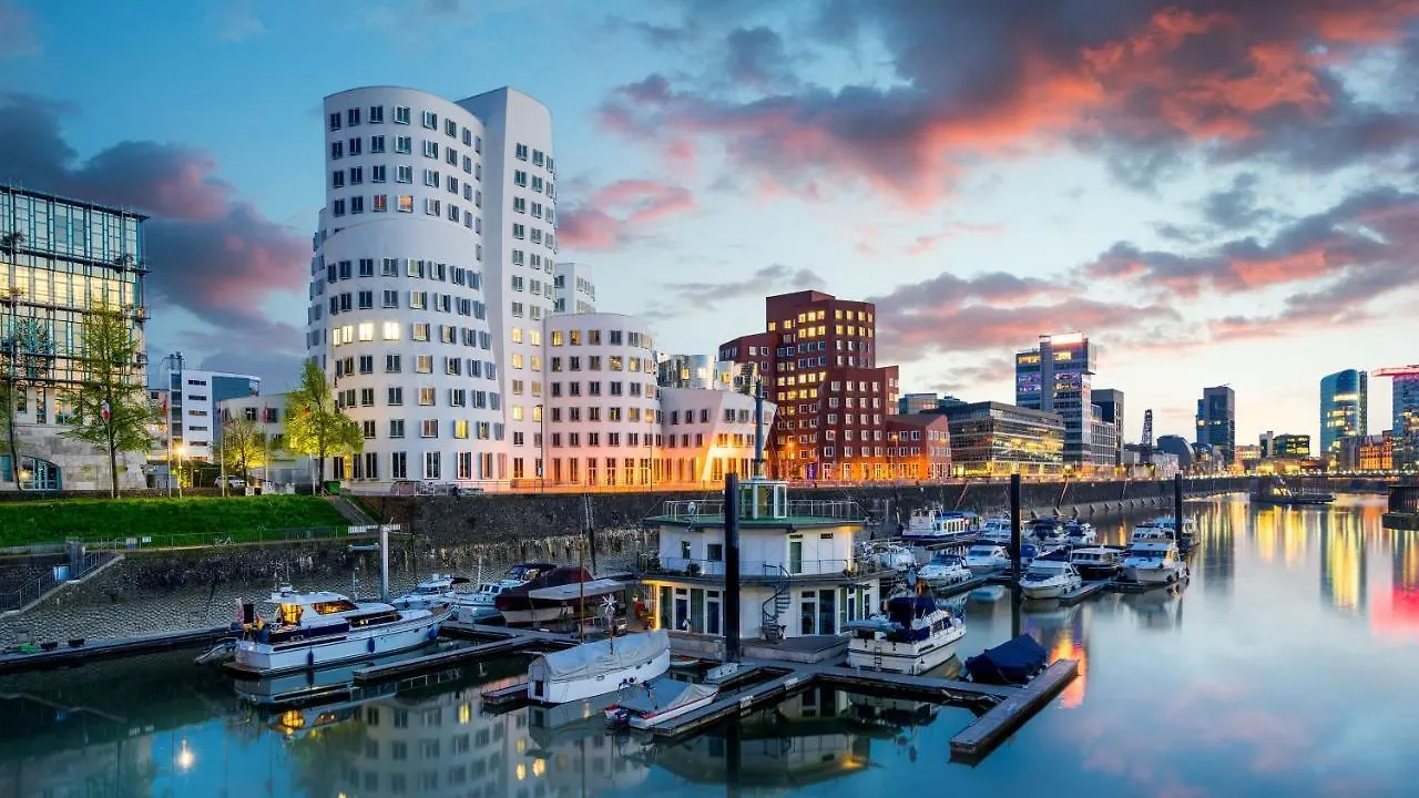 Holiday Inn Express Duesseldorf - City North By Ihg Ντίσελντορφ