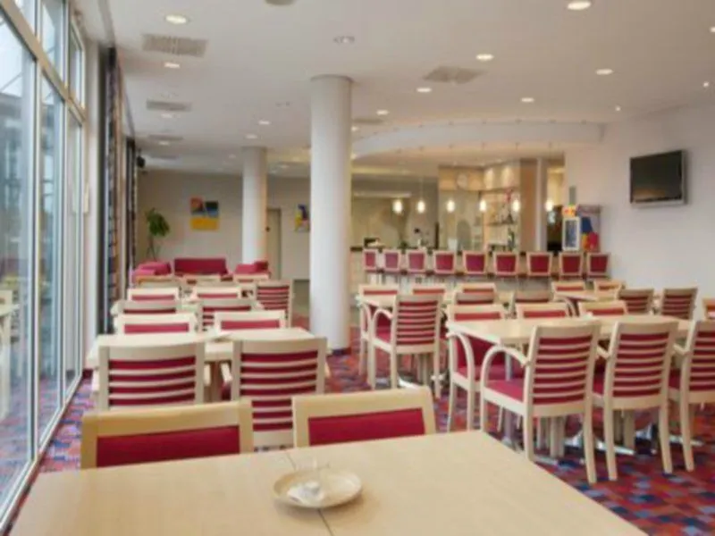 Holiday Inn Express Duesseldorf - City North By Ihg Γερμανία