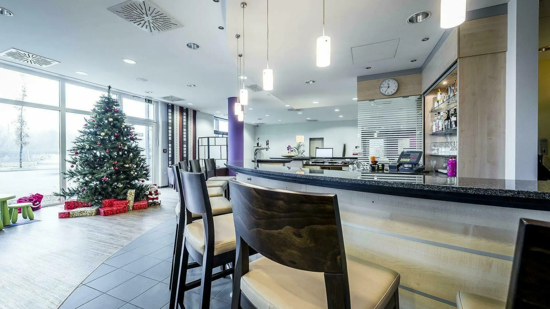 Holiday Inn Express Duesseldorf - City North By Ihg Ντίσελντορφ